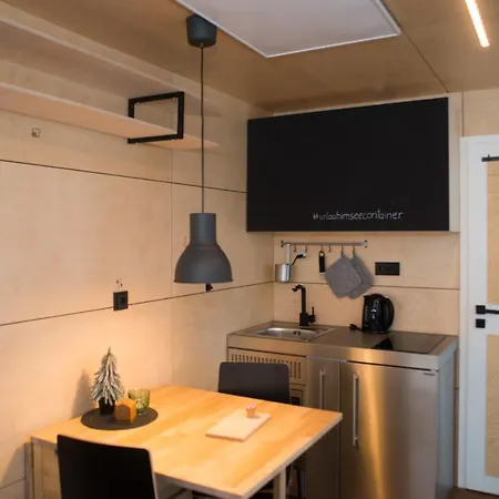 Bergheim Container Loft אכסניה Schöneck